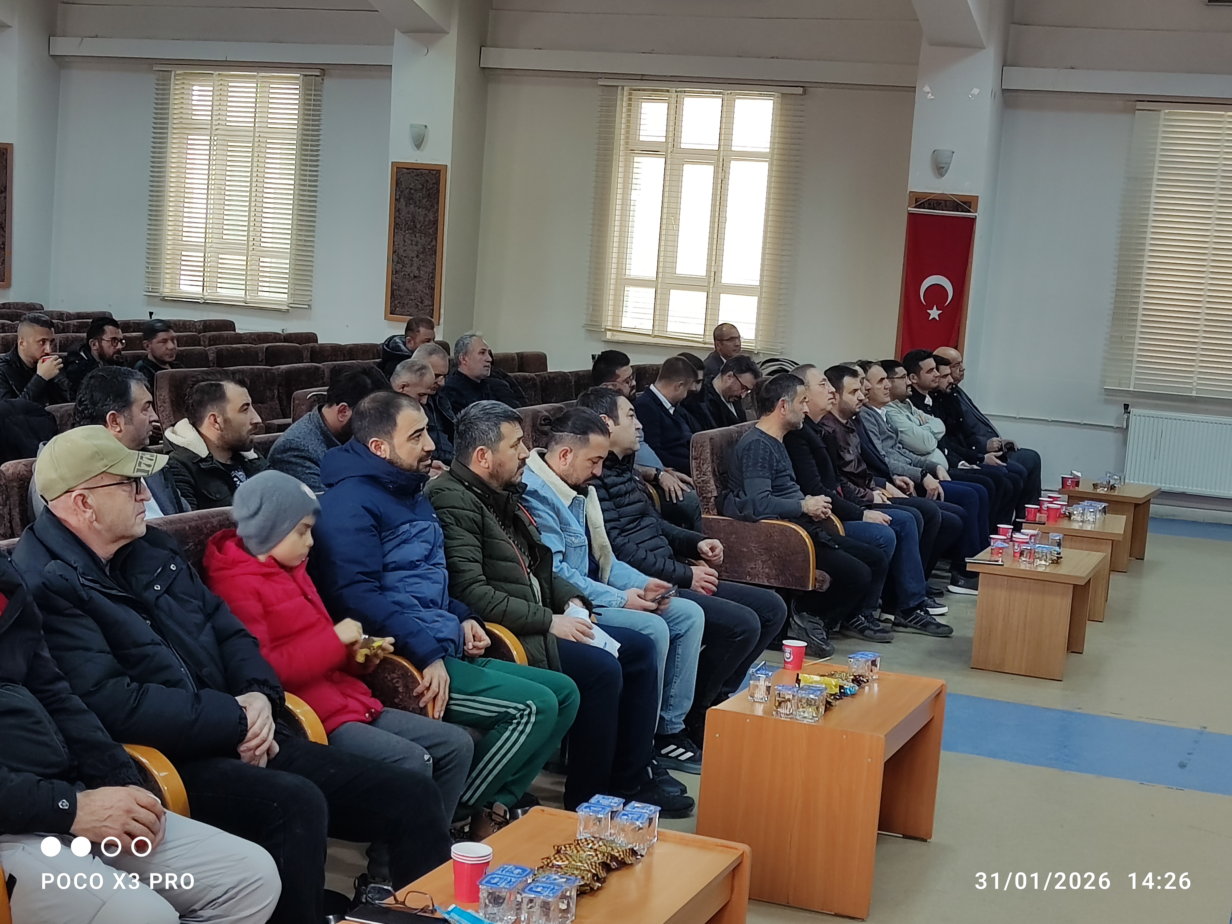 KARAMAN ASKF'DE YAŞAR ÇALIŞKAN YENİDEN GÜVEN TAZELEDİ