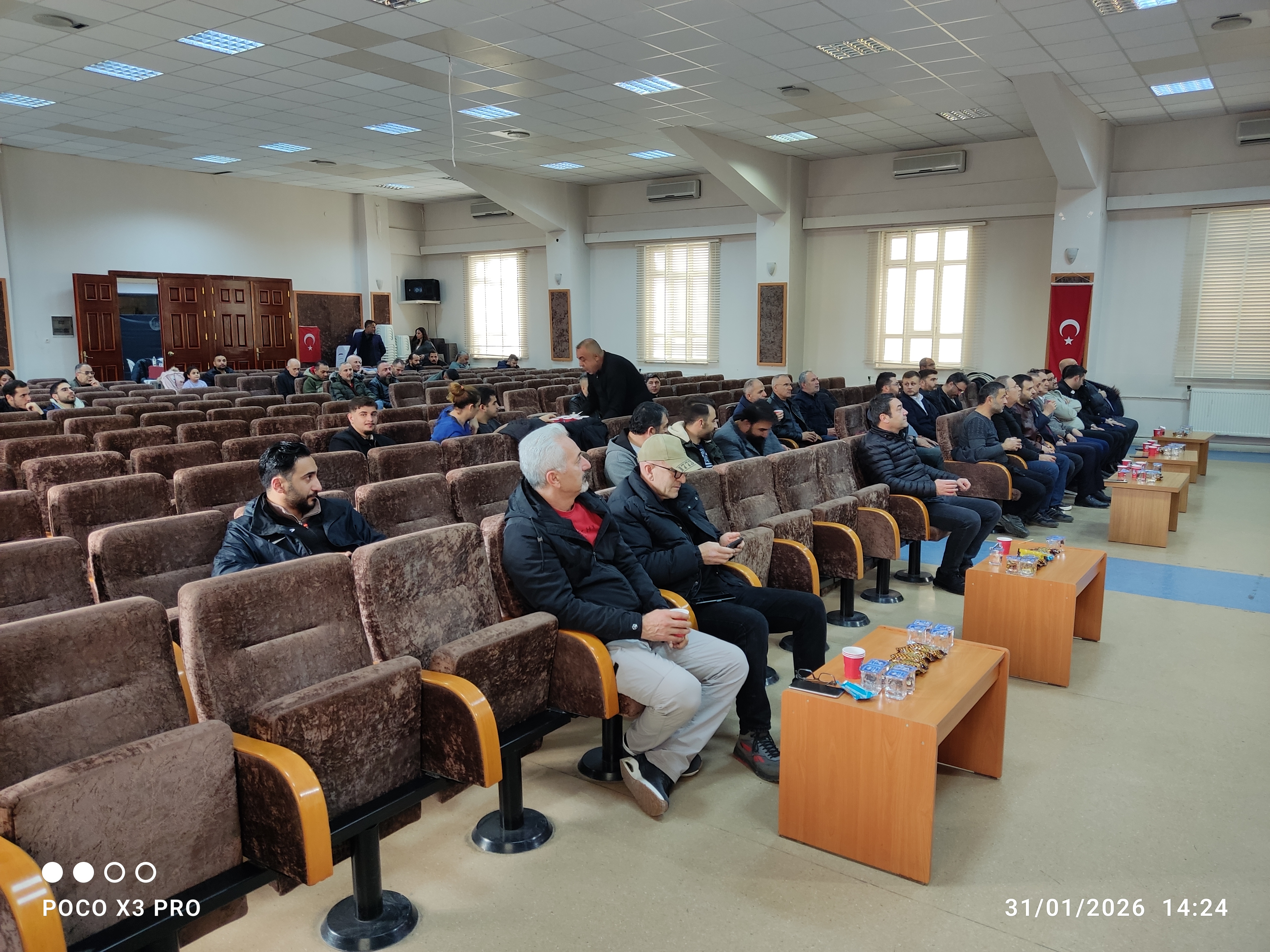 KARAMAN ASKF'DE YAŞAR ÇALIŞKAN YENİDEN GÜVEN TAZELEDİ