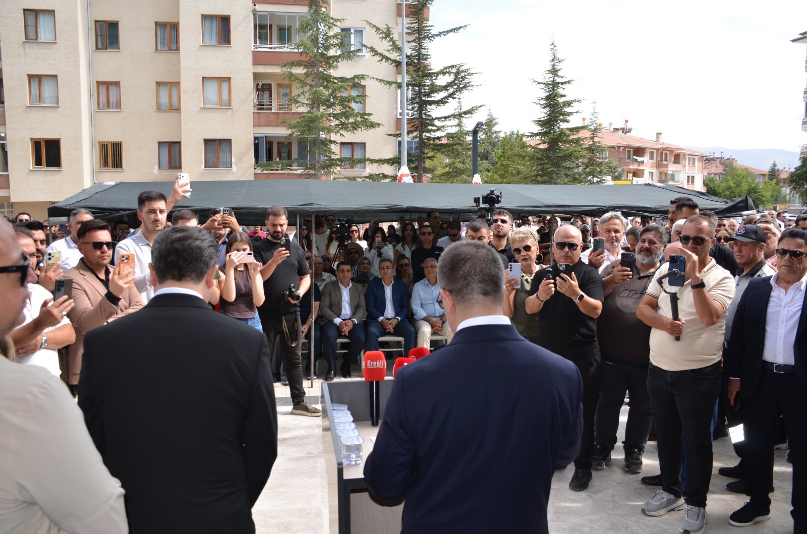 EREĞLİ ÖZEL BİLGE HASTANESİ YOĞUN KATILIMLA HİZMETE AÇILDI
