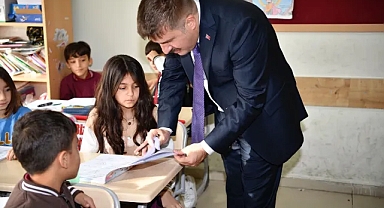 Vali Sarıibrahim, İlyas Küçüker İlkokulunu Ziyaret Etti