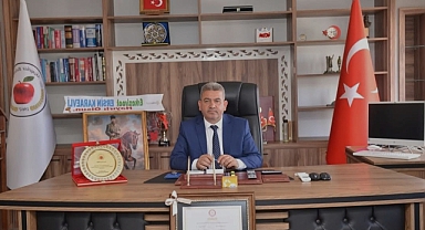 AKÇAŞEHİR BELEDİYE BAŞKANI SONER YEŞİLDAŞ BAYRAĞIMIZA YAPILAN HAİN SALDIRIYI.ŞİDDETLE KINADI