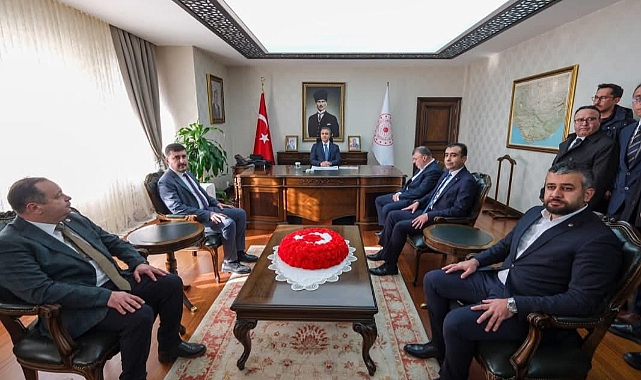 Cumhurbaşkanlığı kararnamesi ile Karaman Valiliği görevine atanan Sayın Hayrettin Çiçek, görevine başladı