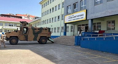 İçişleri'nden Şanlıurfa'da lisede silahlı saldırıya ilişkin açıklama: İlk belirlemelere göre 16 kişi yaralandı