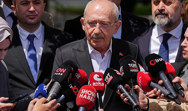 Kemal Kılıçdaroğlu, Kurban Bayramı'nın ikinci günü (28 Mayıs) CHP Genel Merkezi'nde partililerle ve vatandaşlarla bayramlaşacak