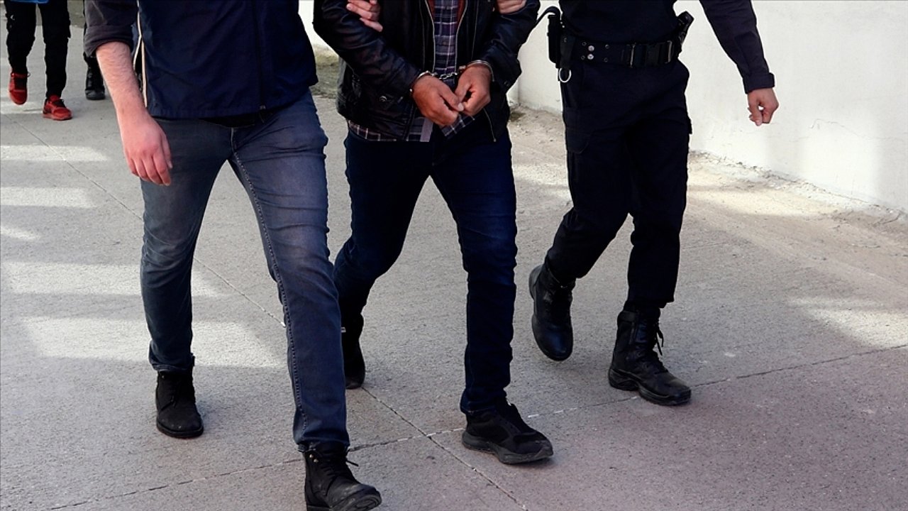 Bakan Gürlek duyurdu: 221 kişiye 70 milyar liralık operasyon