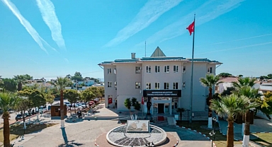 Seferihisar Belediyesine rüşvet operasyonu: 48 şüpheli gözaltında