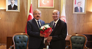 AK Parti'li Bozdağ, TBMM Başkanvekilliği görevini AK Parti Tokat Milletvekili Yusuf Beyazıt'a devretti
