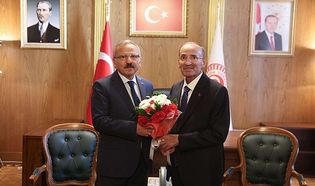 AK Parti'li Bozdağ, TBMM Başkanvekilliği görevini AK Parti Tokat Milletvekili Yusuf Beyazıt'a devretti
